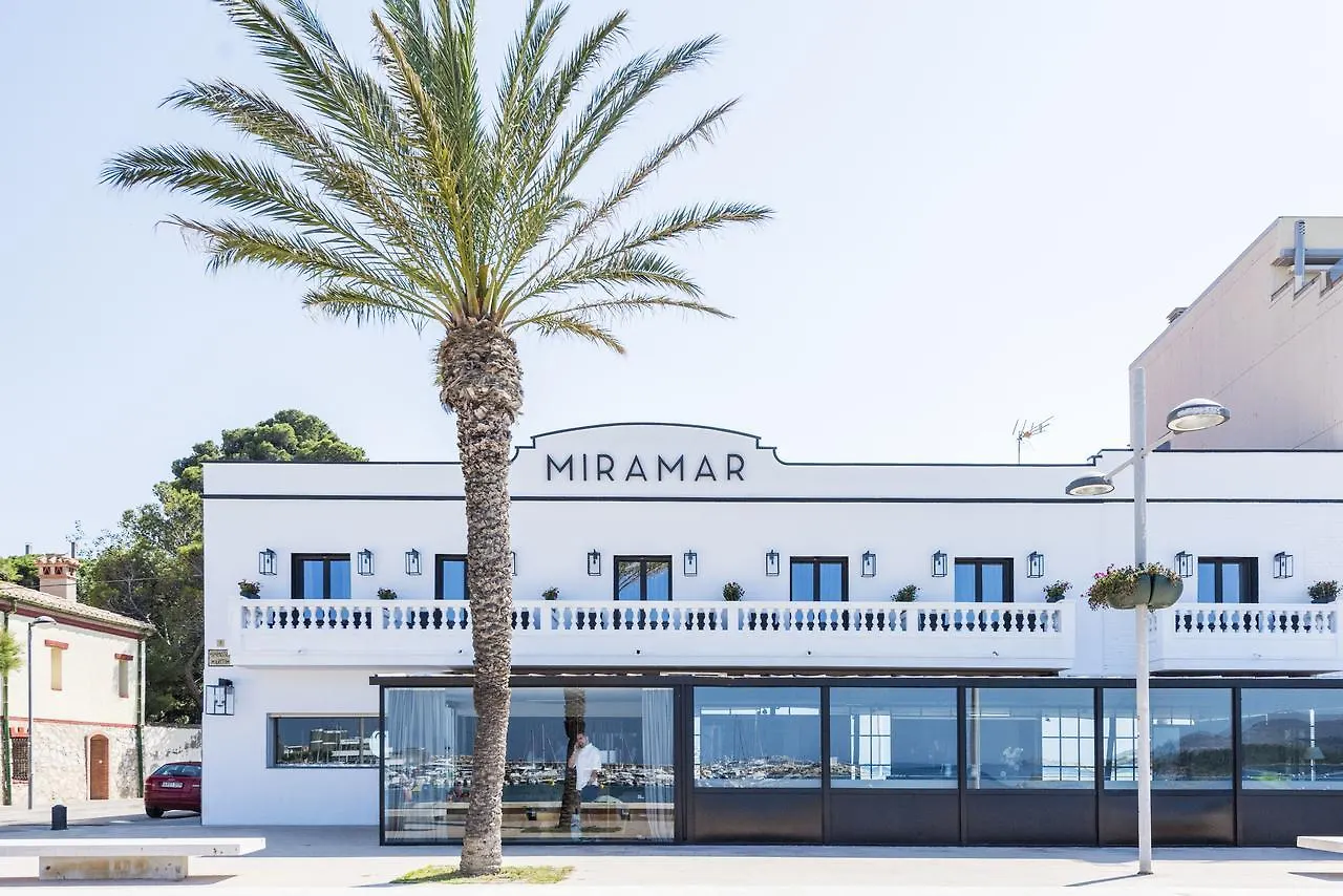 Miramar Rooms Llança